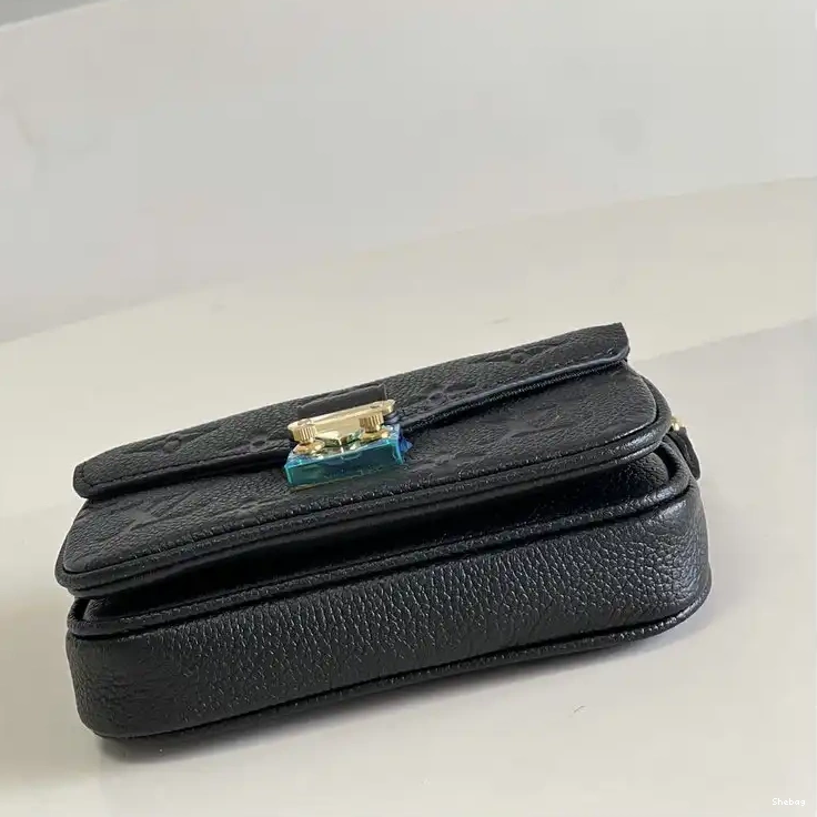 Bag 2205YA0007 LV 0630